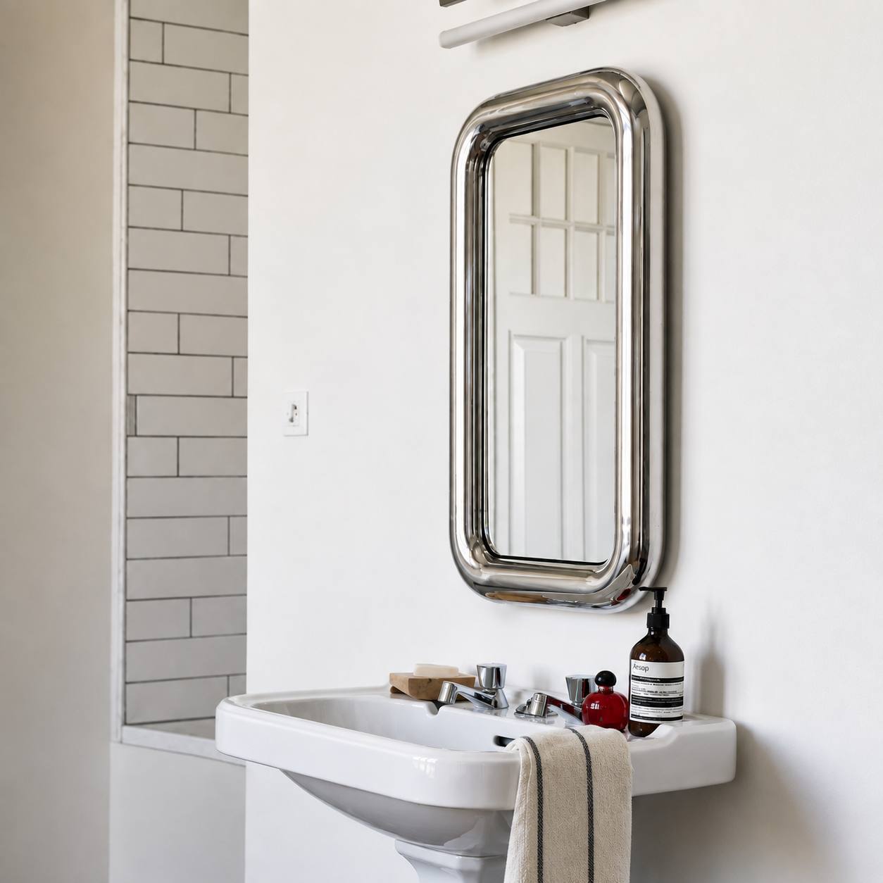 Margot Mirror